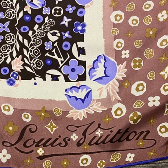Louis Vuitton Silk Scarf - Picture 1 of 6